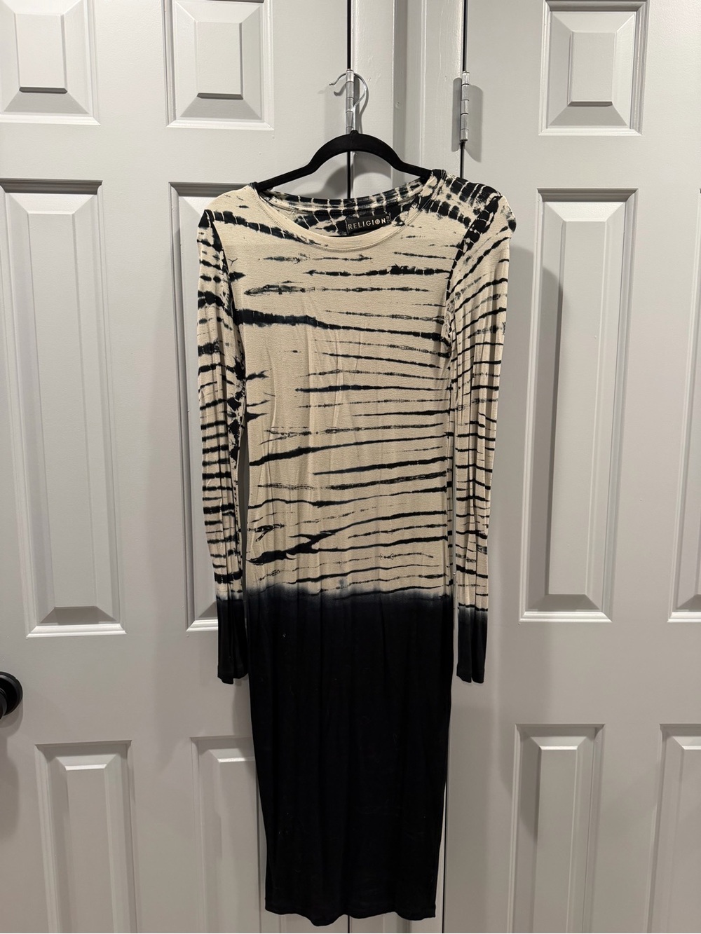 Black & Cream Tie-Dye Long Sleeve Midi Dress